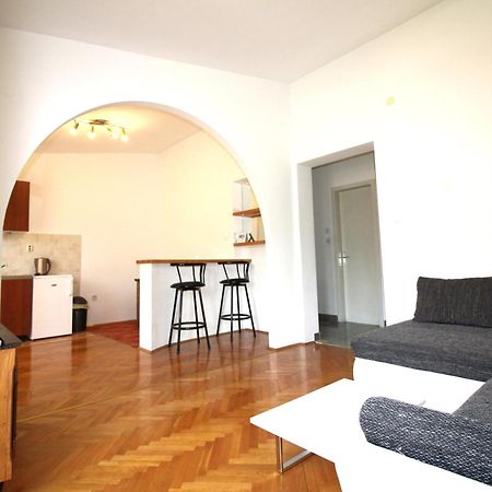 Makarska Centre & Free Private Parking Apartment Exterior photo