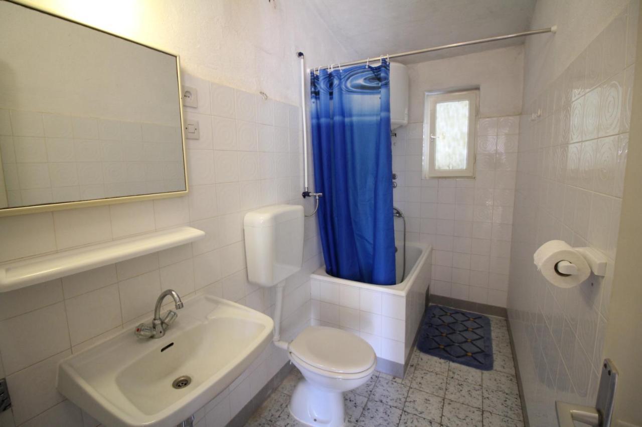 Makarska Centre & Free Private Parking Apartment Exterior photo