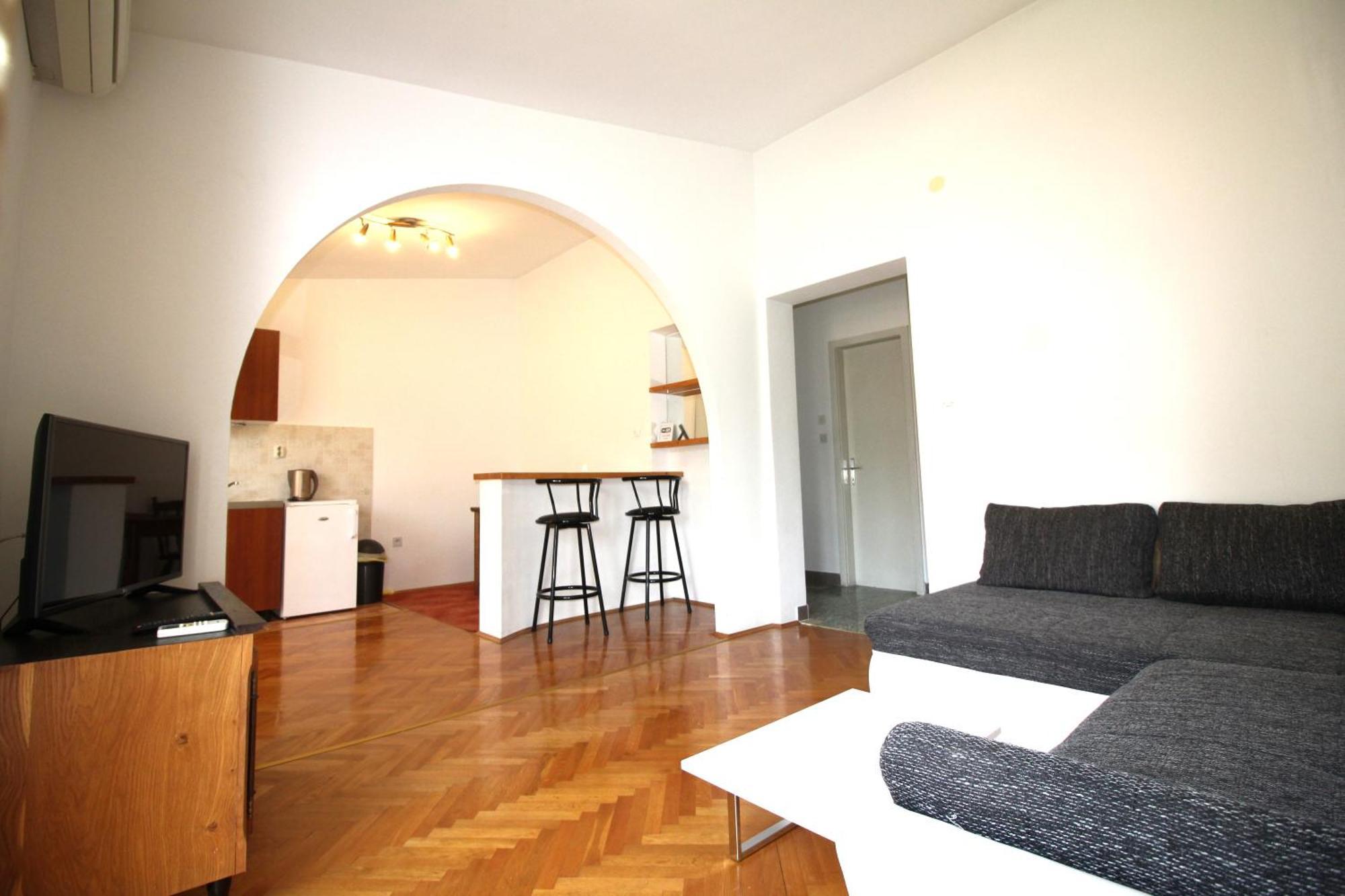Makarska Centre & Free Private Parking Apartment Exterior photo